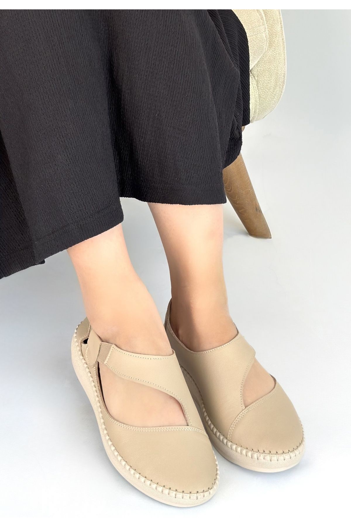 Cower Beige Leather Ballet Flats