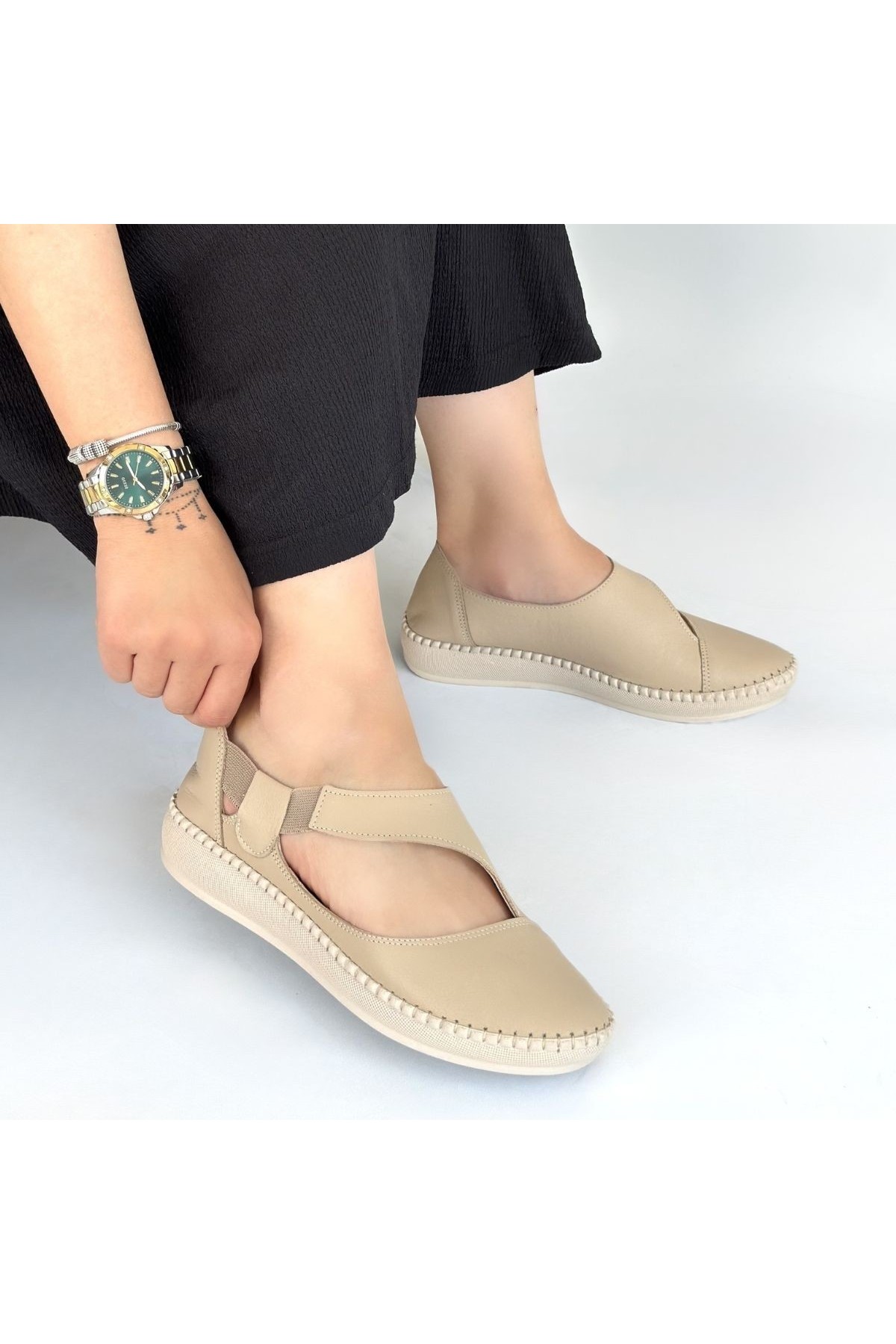 Cower Beige Leather Ballet Flats detay görseli