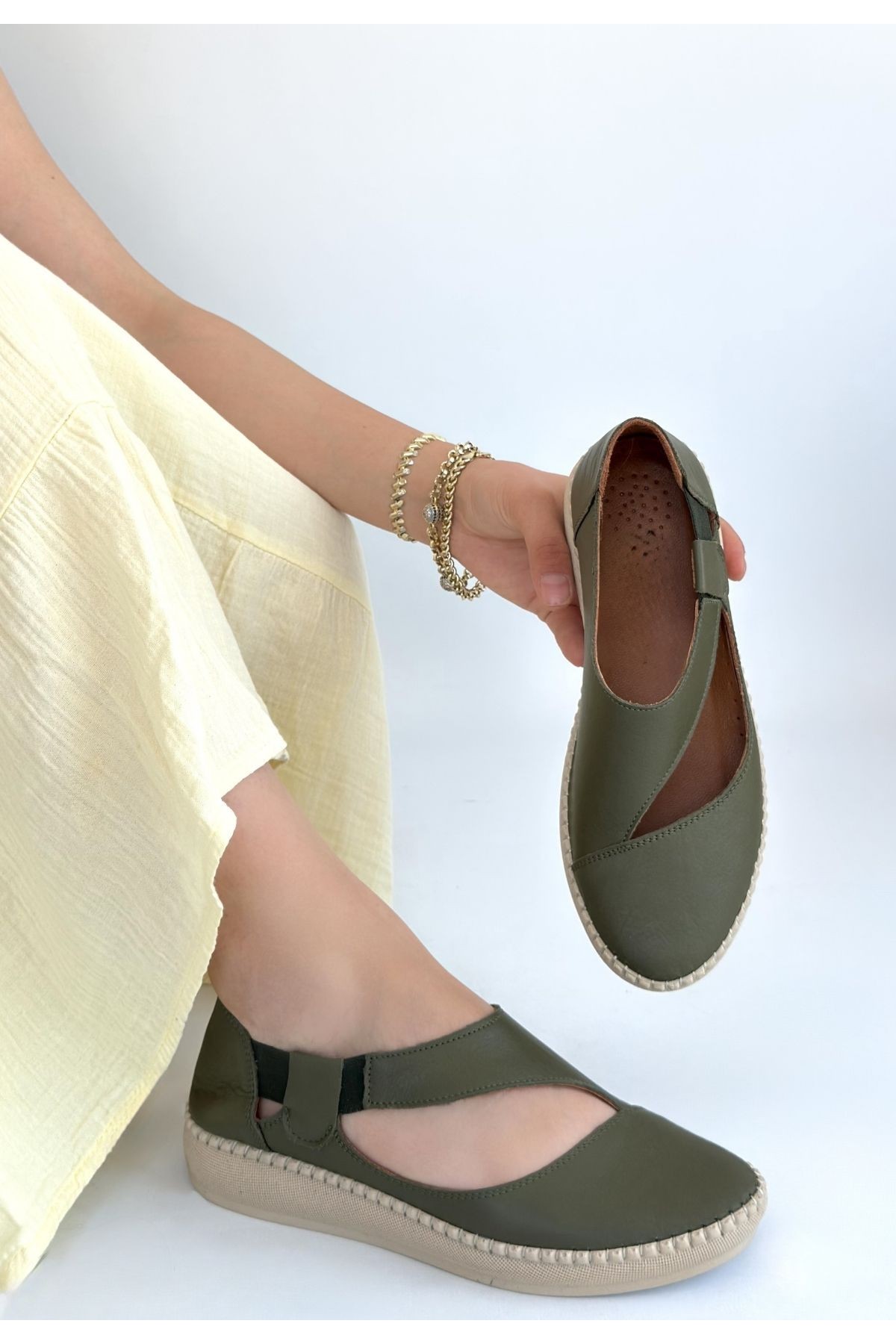 Cower Green Leather Ballet Flats