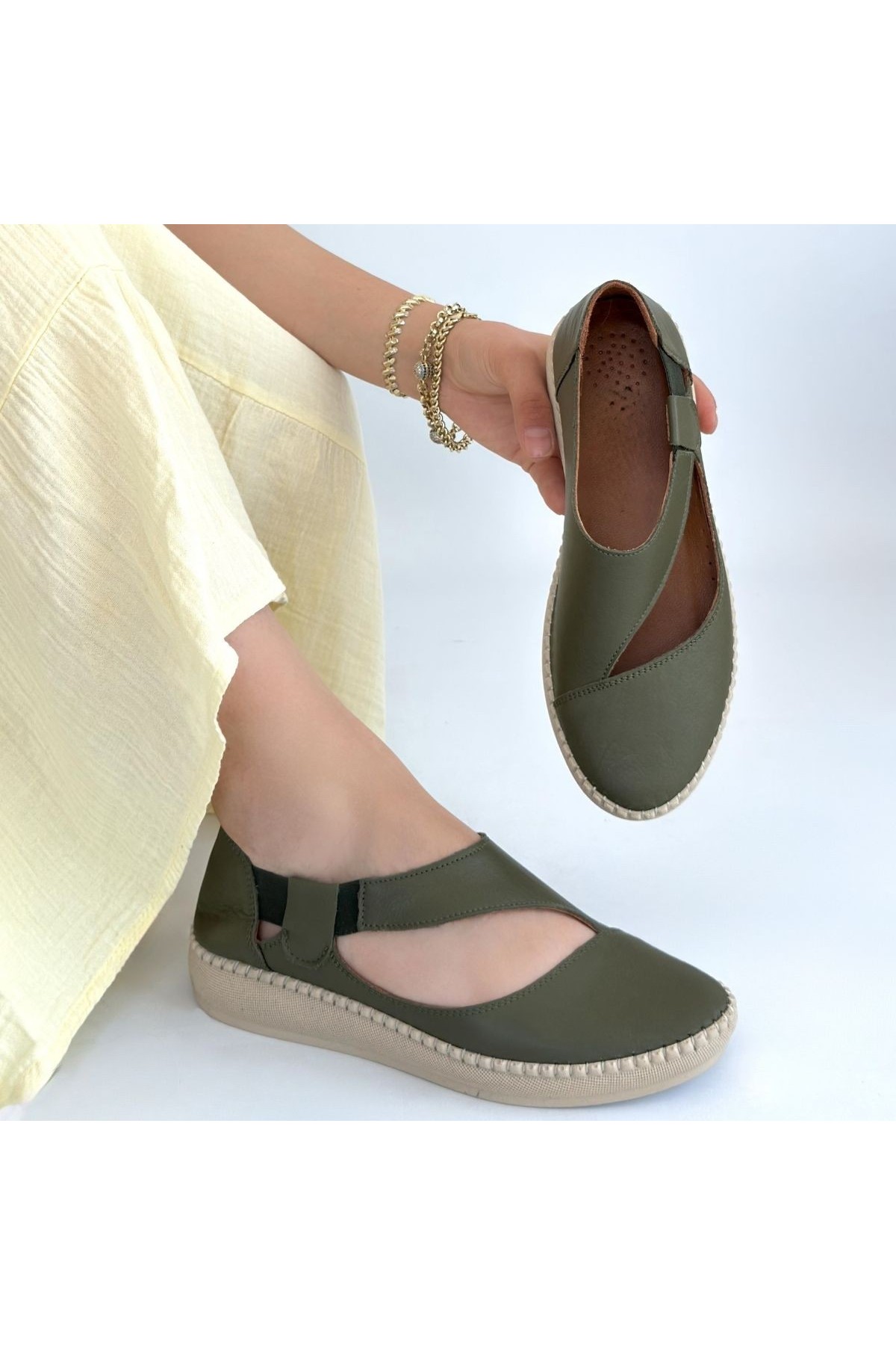 Cower Green Leather Ballet Flats detay görseli