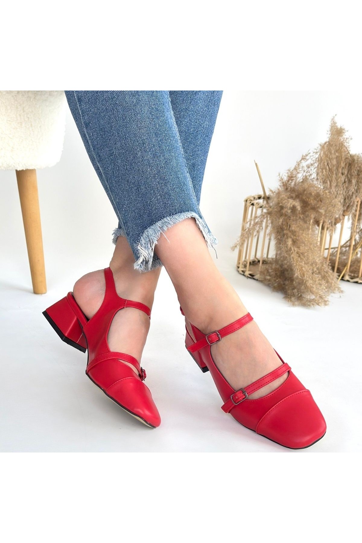 Doran Red Leather High Heel Shoes detay görseli