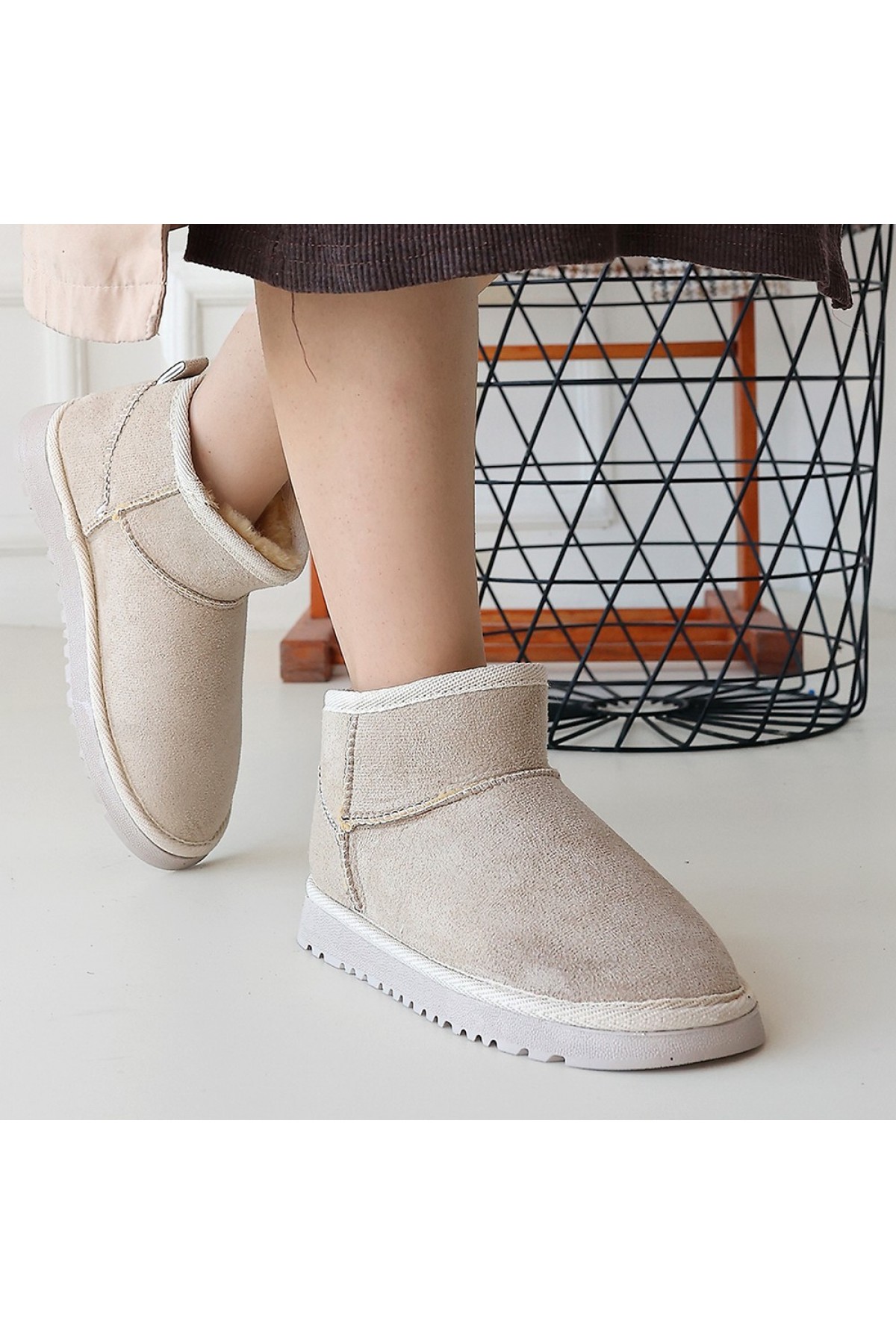 Elsa Beige Suede Boots detay görseli