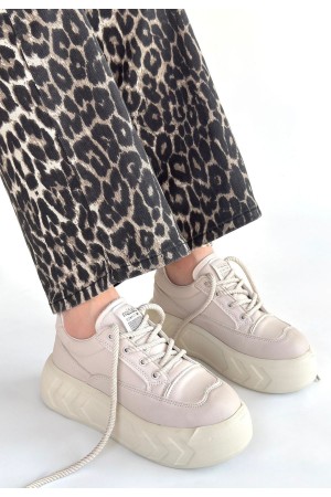 حذاء رياضي برباط من الجلد البيج من إموا