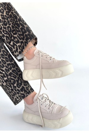 حذاء رياضي برباط من الجلد البيج من إموا