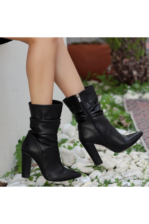 Erita Black Leather Heeled Boots