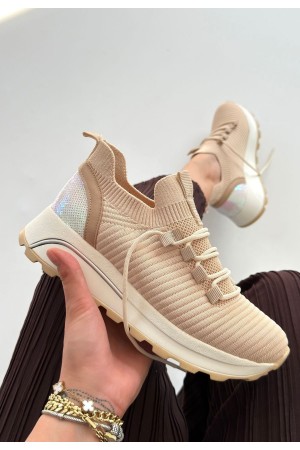 حذاء رياضي من فيورت بيج محبوك برباط