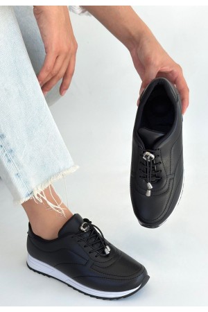 حذاء رياضي أسود من الجلد برباط من فينا