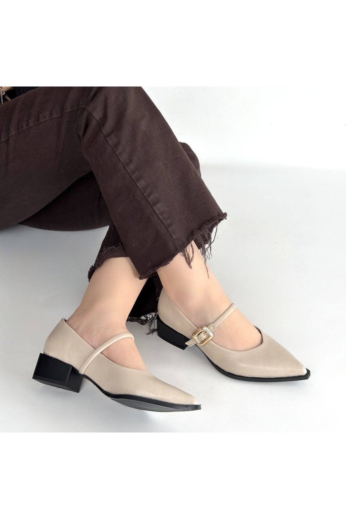 Galye Beige Leather High Heel Shoes detay görseli