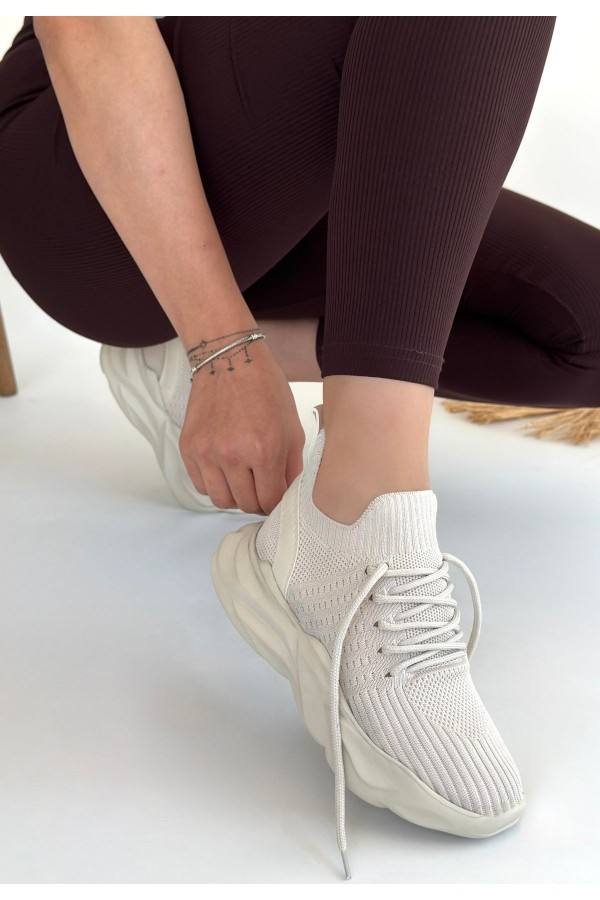 Henta Beige Knit Lace-Up Athletic Shoes