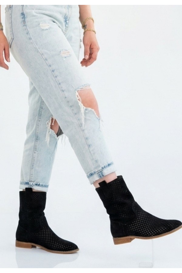 Hojda Black Laser Cut Suede Heeled Boots