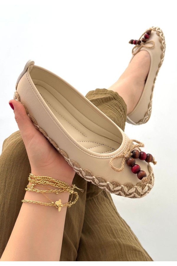 Ilwe Beige Leather Ballet Flats