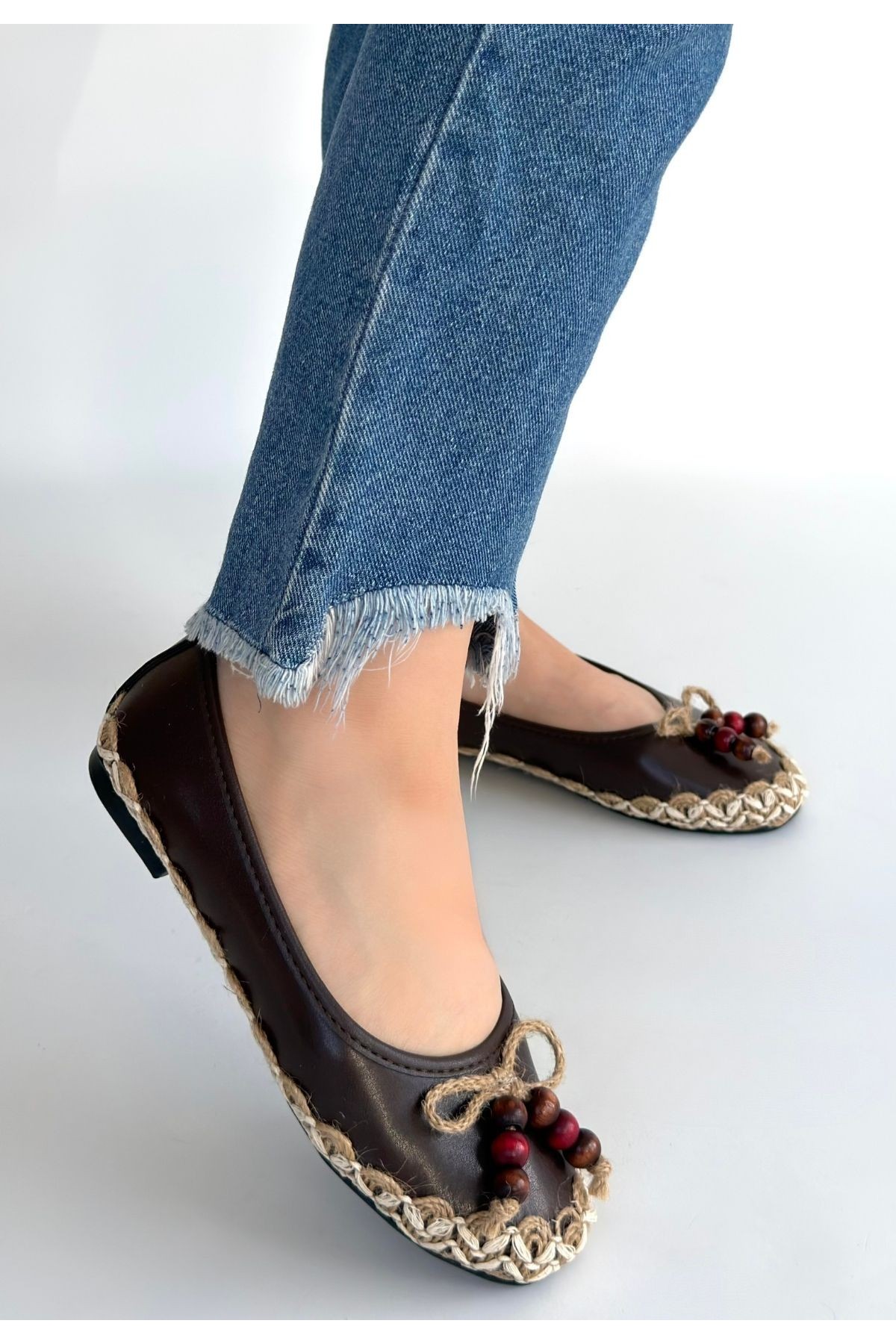 Ilwe Brown Leather Ballet Flats