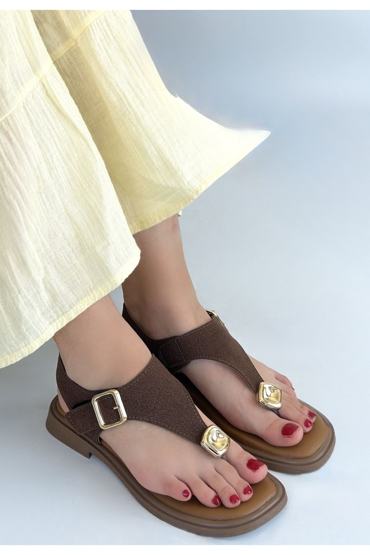 Jande Brown Leather Dust Thong Sandals