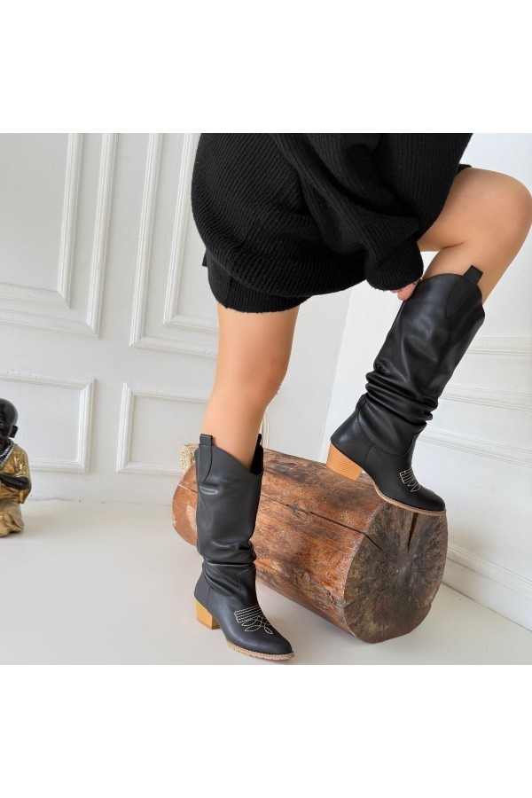 Jeoni Black Leather Heeled Boots