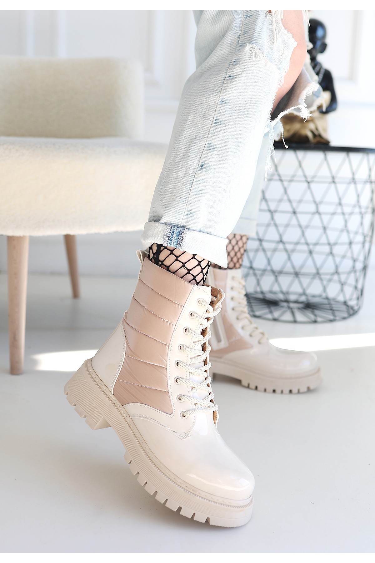Josse Beige Patent Leather Lace-up Boots