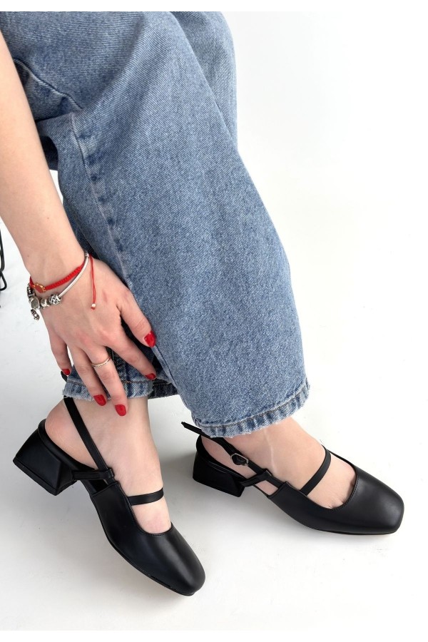 Liva Black Leather High Heel Shoes