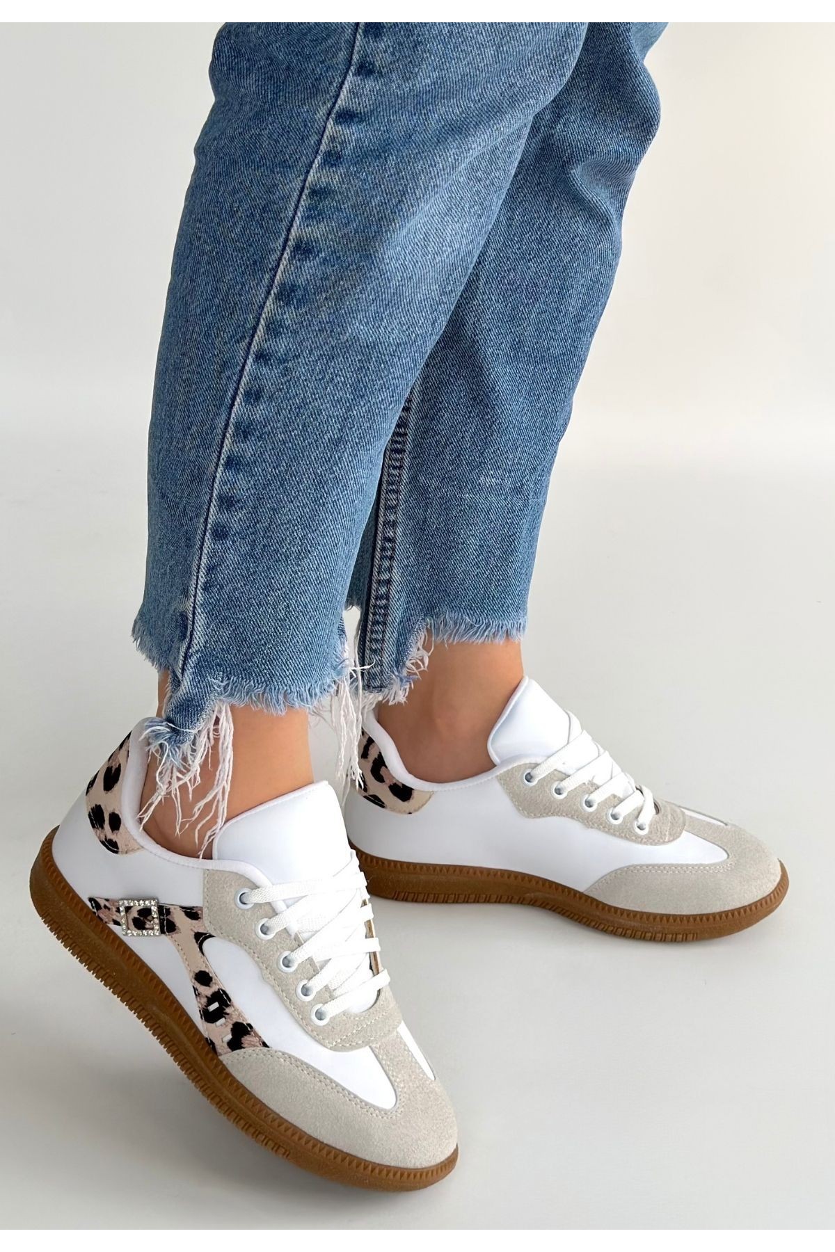 Mier White Leather Lace-up Athletic Shoes
