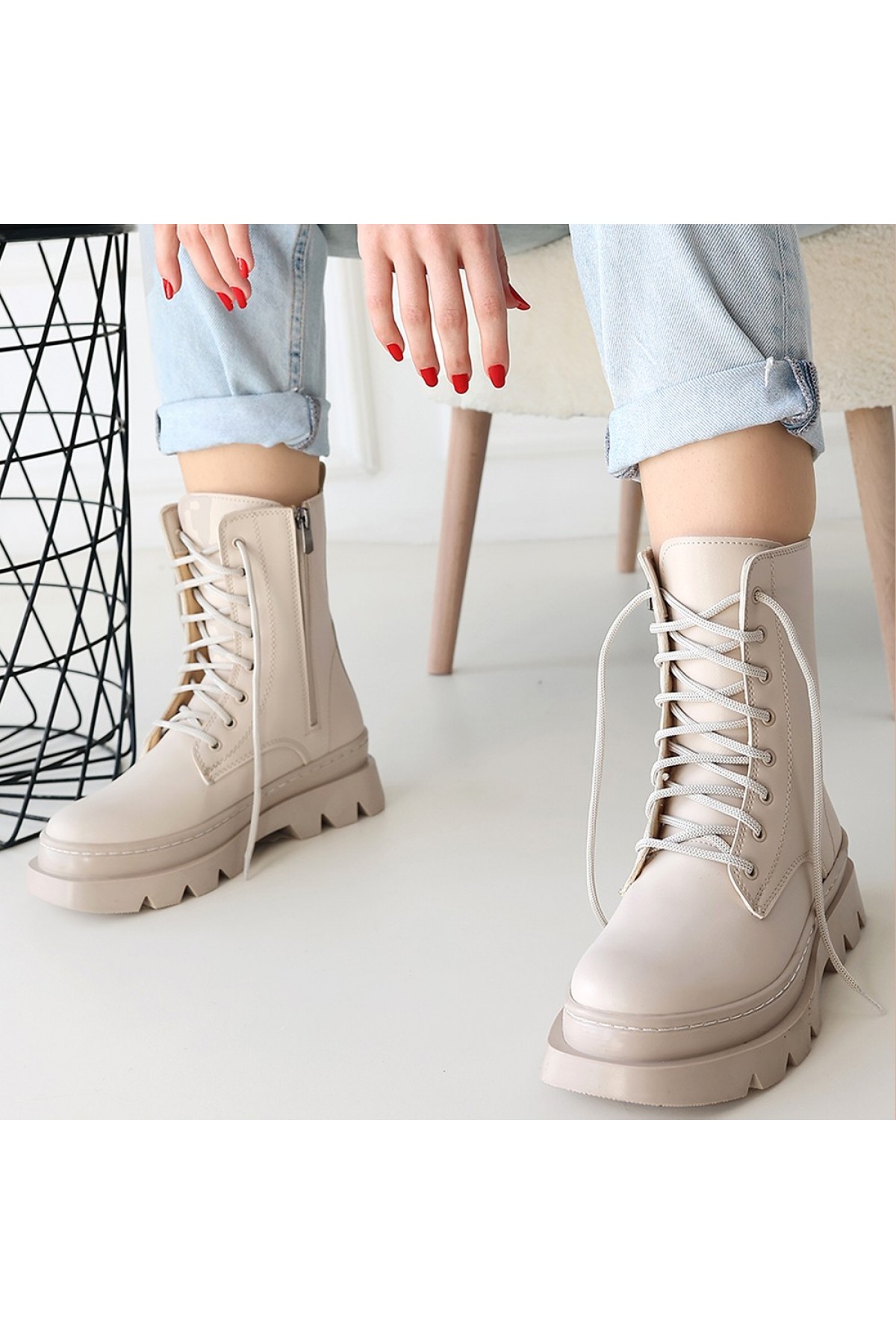 Orge Beige Leather Lace-up Boots detay görseli