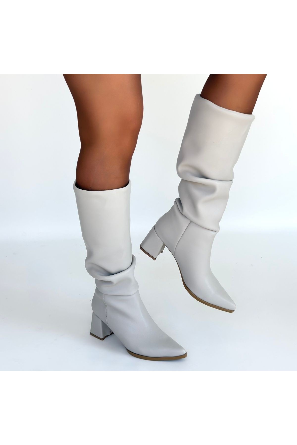 Pitay Beige Leather Heeled Boots detay görseli