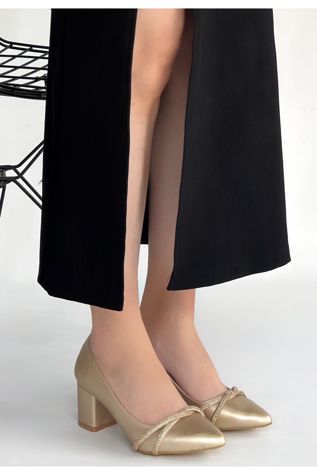 Rewin Gold Leather High Heel Shoes