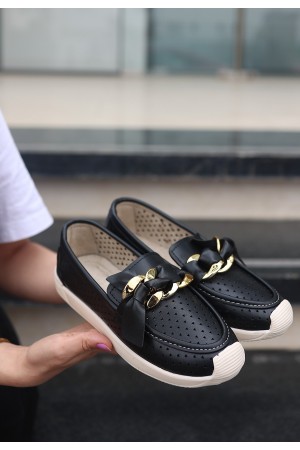 حذاء باليه مسطح من الجلد الأسود من ريوان