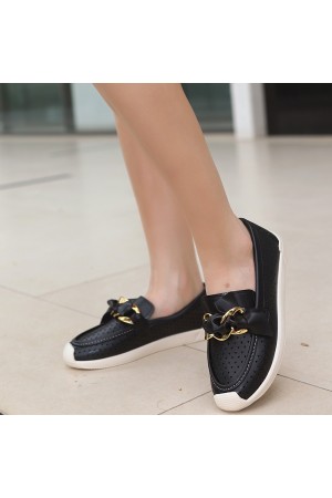 حذاء باليه مسطح من الجلد الأسود من ريوان