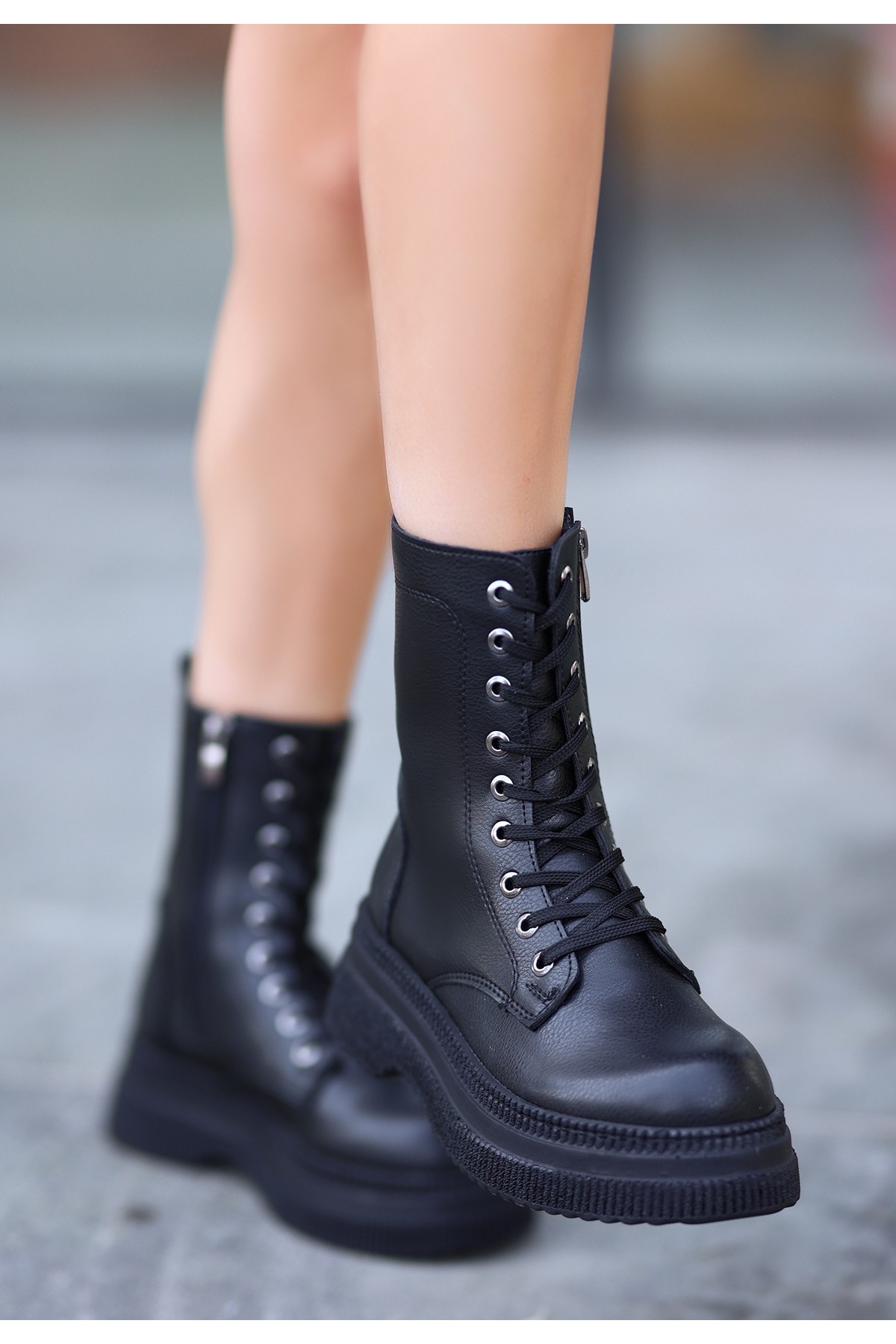 Roxan Black Leather Lace-up Boots