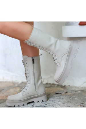 حذاء برباط من الجلد البيج من توير