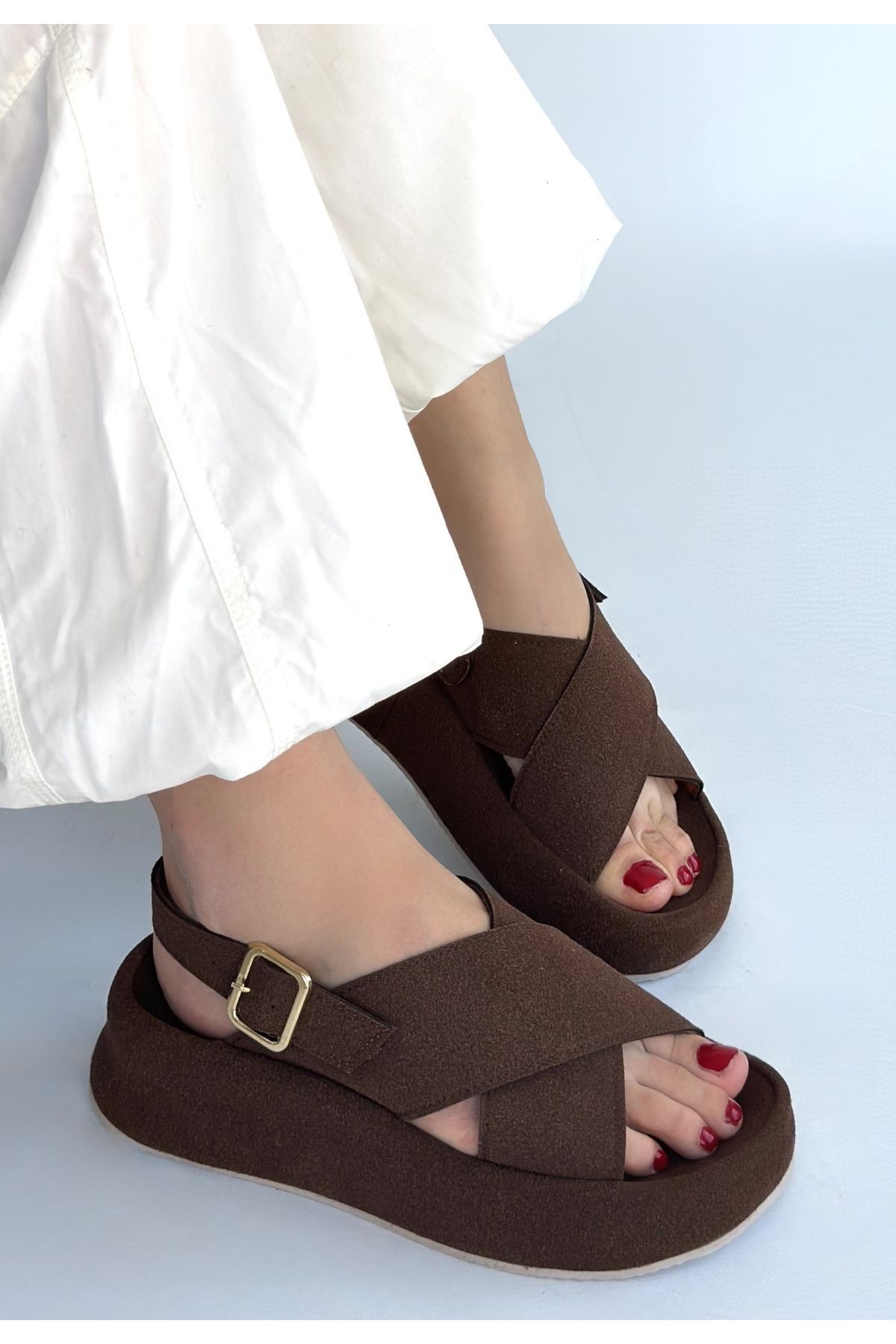 Usra Brown Leather Powder Buckle Sandals