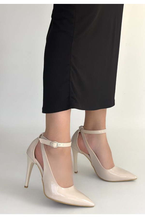 Wenni Beige Patent Leather Stiletto Shoes