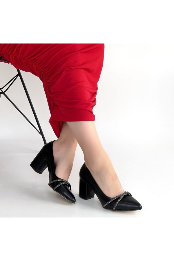 Zenta Black Leather High Heel Shoes