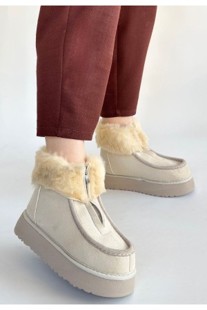 أحذية زينيا من جلد الغزال البيج