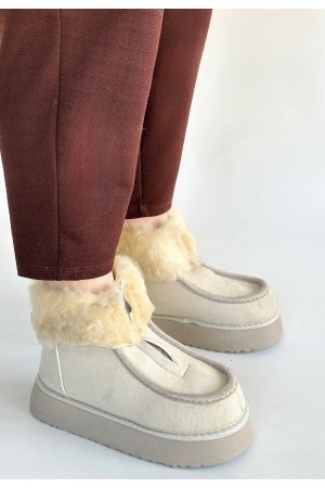 أحذية زينيا من جلد الغزال البيج