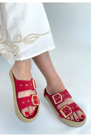 شباشب آيسز الحمراء من جلد النوبوك