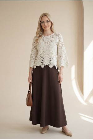 بلوزة محبوكة برقبة دائرية وأكمام إسبانية -لون كريمي