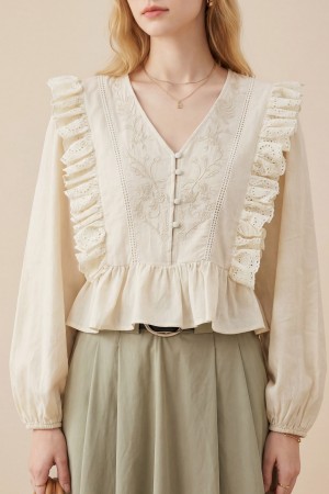 V Yaka Dantel Detaylı Nakışlı Balon Kol Keten Gömlek -Bej