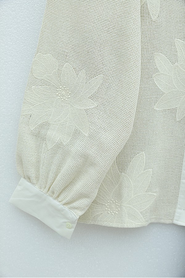 Watermelon Sleeve Flower Embroidered Cross Stitch Shirt -Cream color