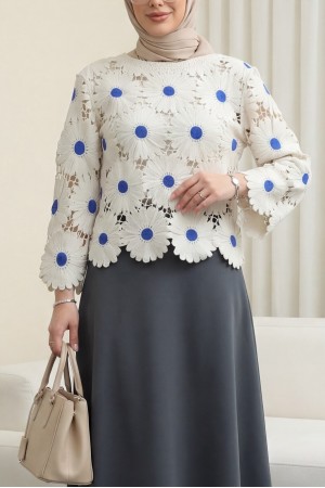 Kayık Yaka Papatya Desenli Triko Bluz  -Saks