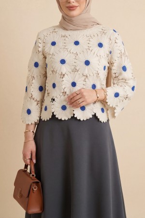 Kayık Yaka Papatya Desenli Triko Bluz  -Saks