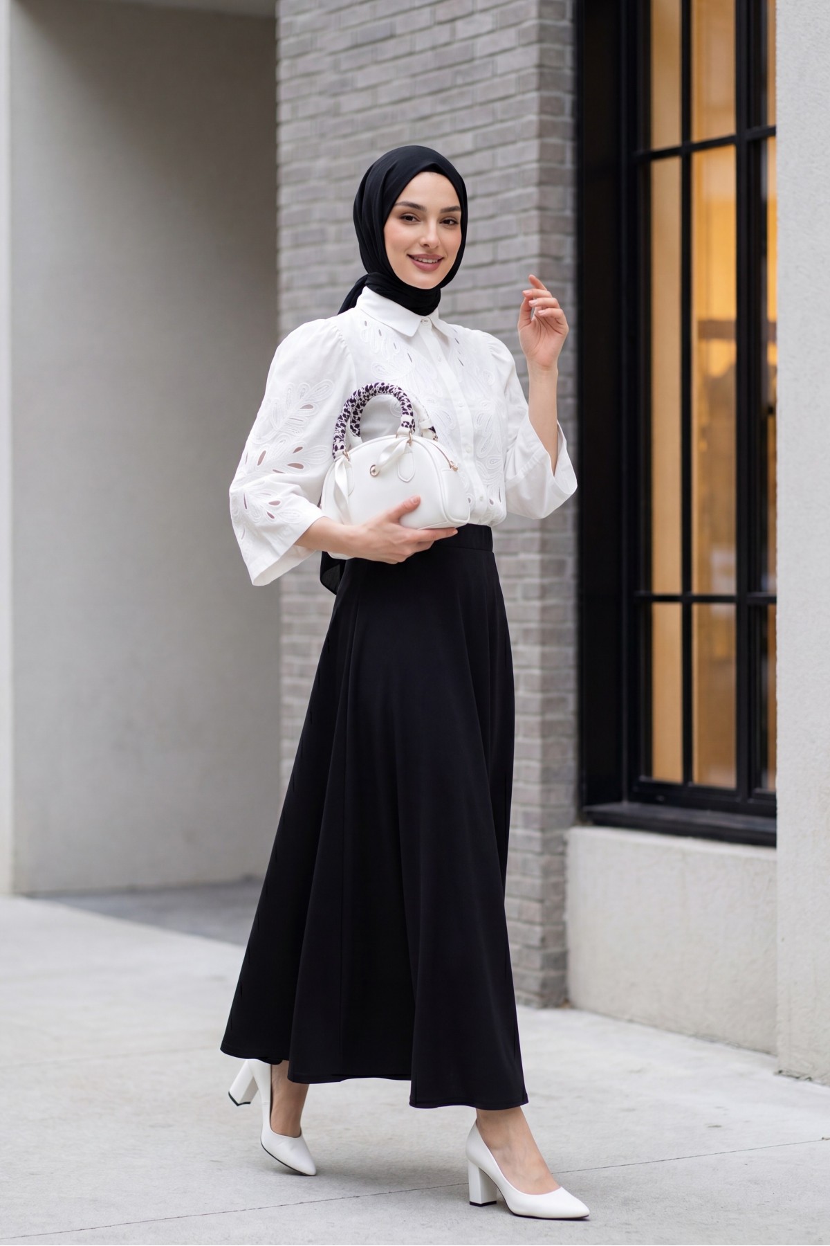 Wide Sleeve Embroidered Buttoned Linen Shirt -White detay görseli