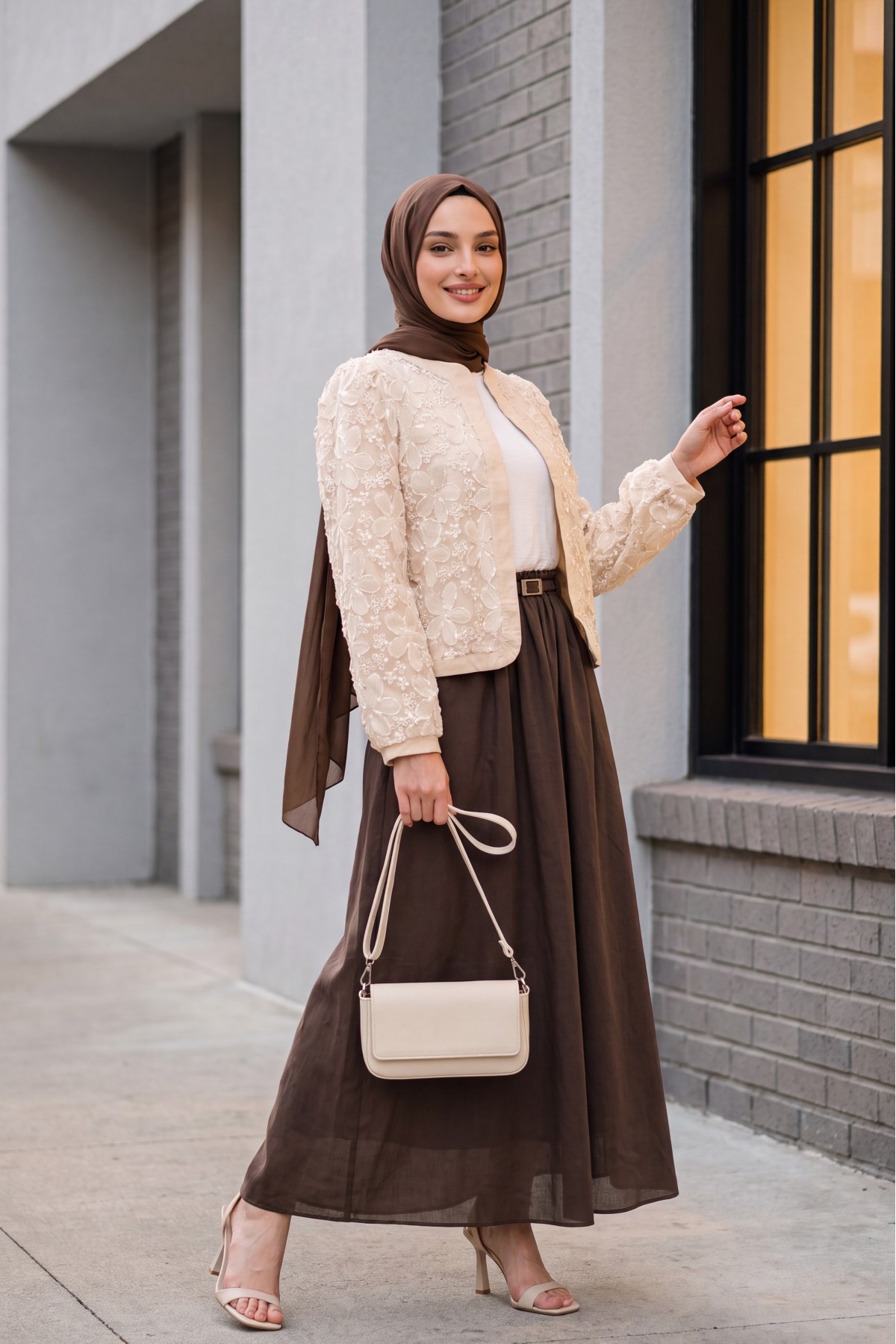 Linen Jacket with Sequin and Tulle Flower Details -Cream color detay görseli