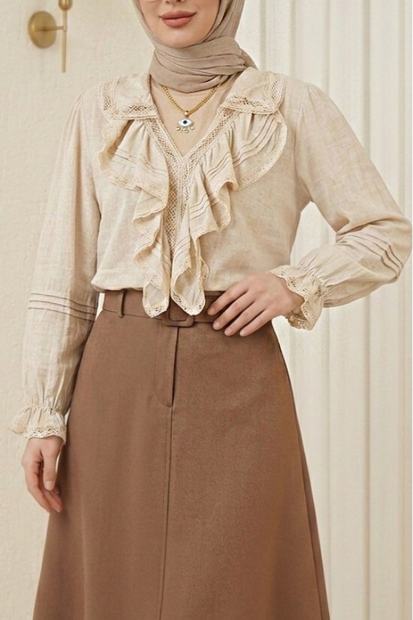 Front Frilly Scalloped Sleeve Elastic Blouse - Beige
