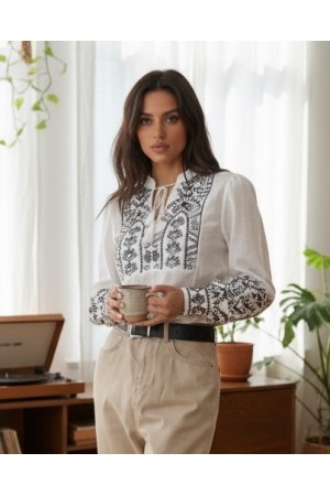 Manşetli Nakış İşlemeli Bağcık Detaylı Bluz -Beyaz