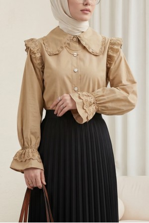 Omuzu Fırfırlı Fistolu Kolu Lastikli Düğmeli Gömlek -Vizon