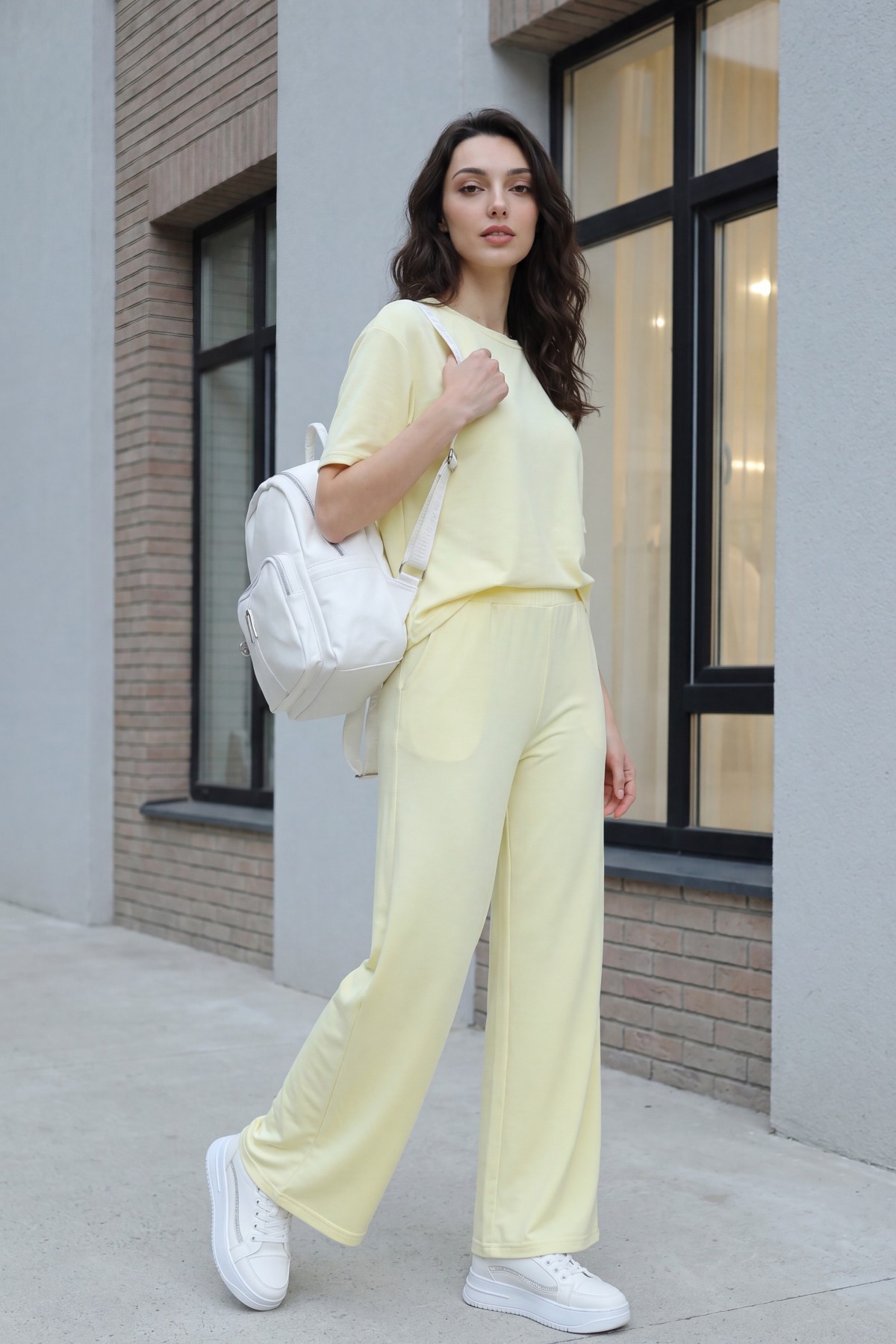 Crew Neck Short Sleeve Trousers with Pockets and Drawstring Waist Oysho Set -Yellow