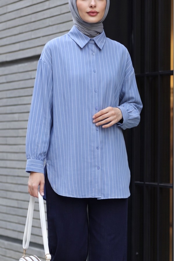 Striped Slit Loose-Fitting Linda Shirt -Ice Blue