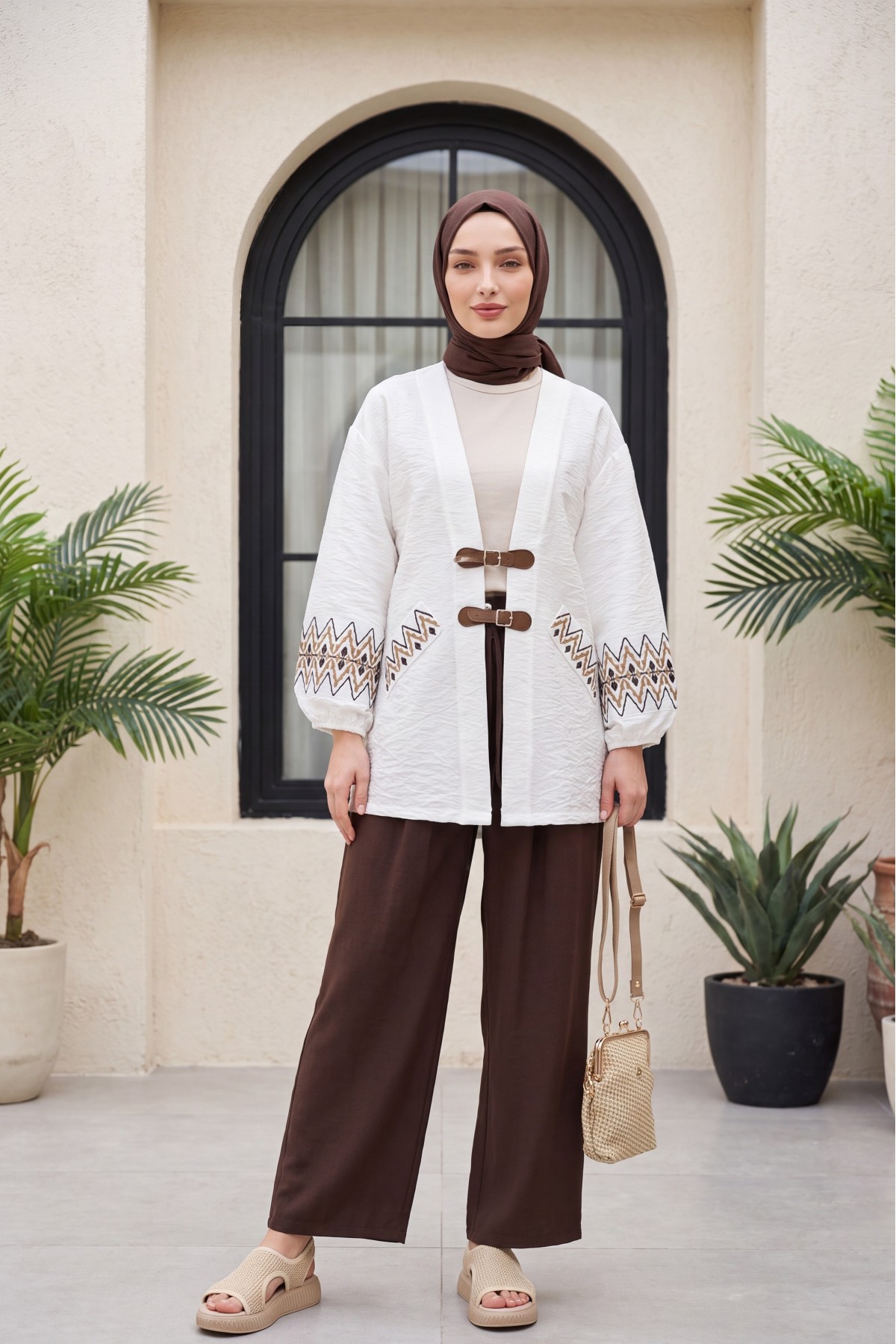 Nakışlı Kolu Lastikli Kemer Detaylı Keten Kimono  -Beyaz