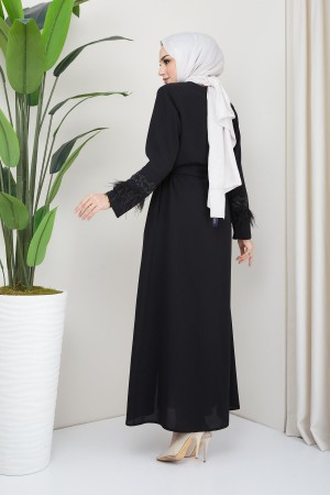 Tüy Detaylı Kuşaklı Ferace Siyah