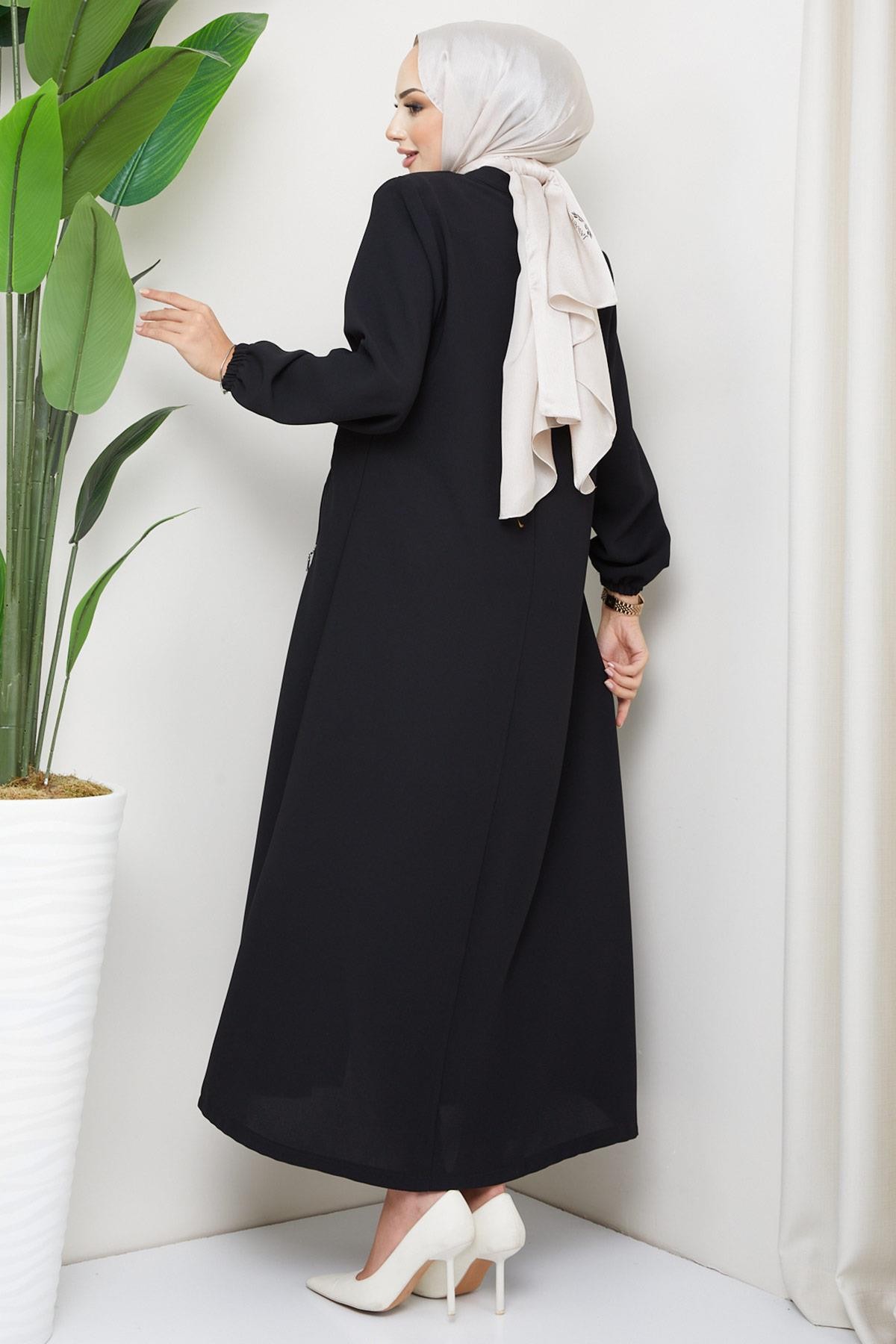 Emblem Detailed Plus Size Abaya Black HM2257