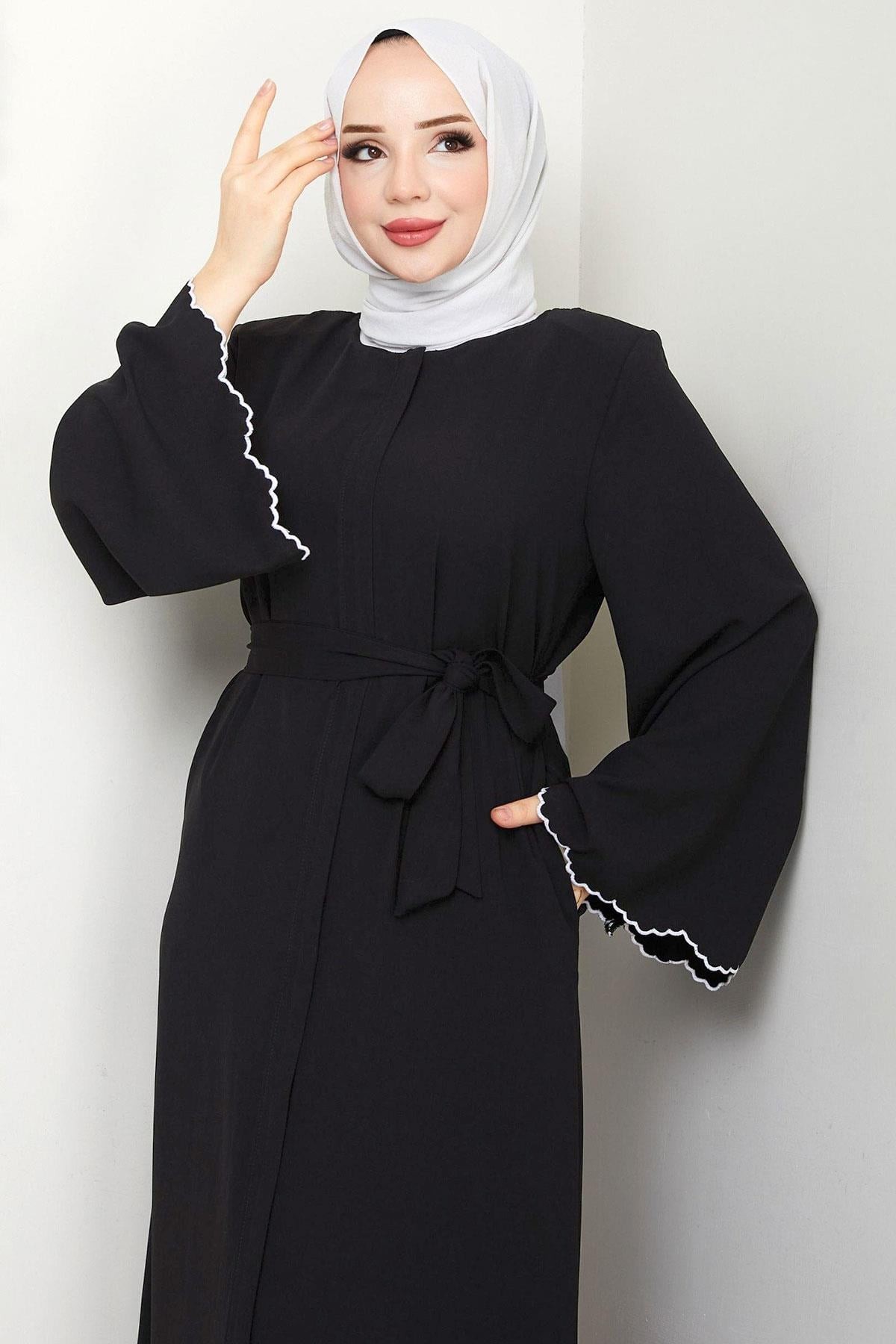 Embroidered Sleeveless Belted Abaya Black HM2728